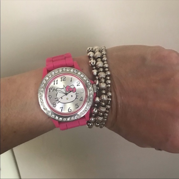 Large Hello Kitty Watch - Picture 7 of 7